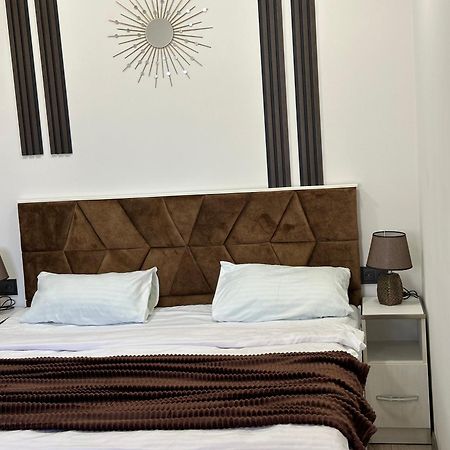 New Apartment In Downtown Yerevan Bagian luar foto