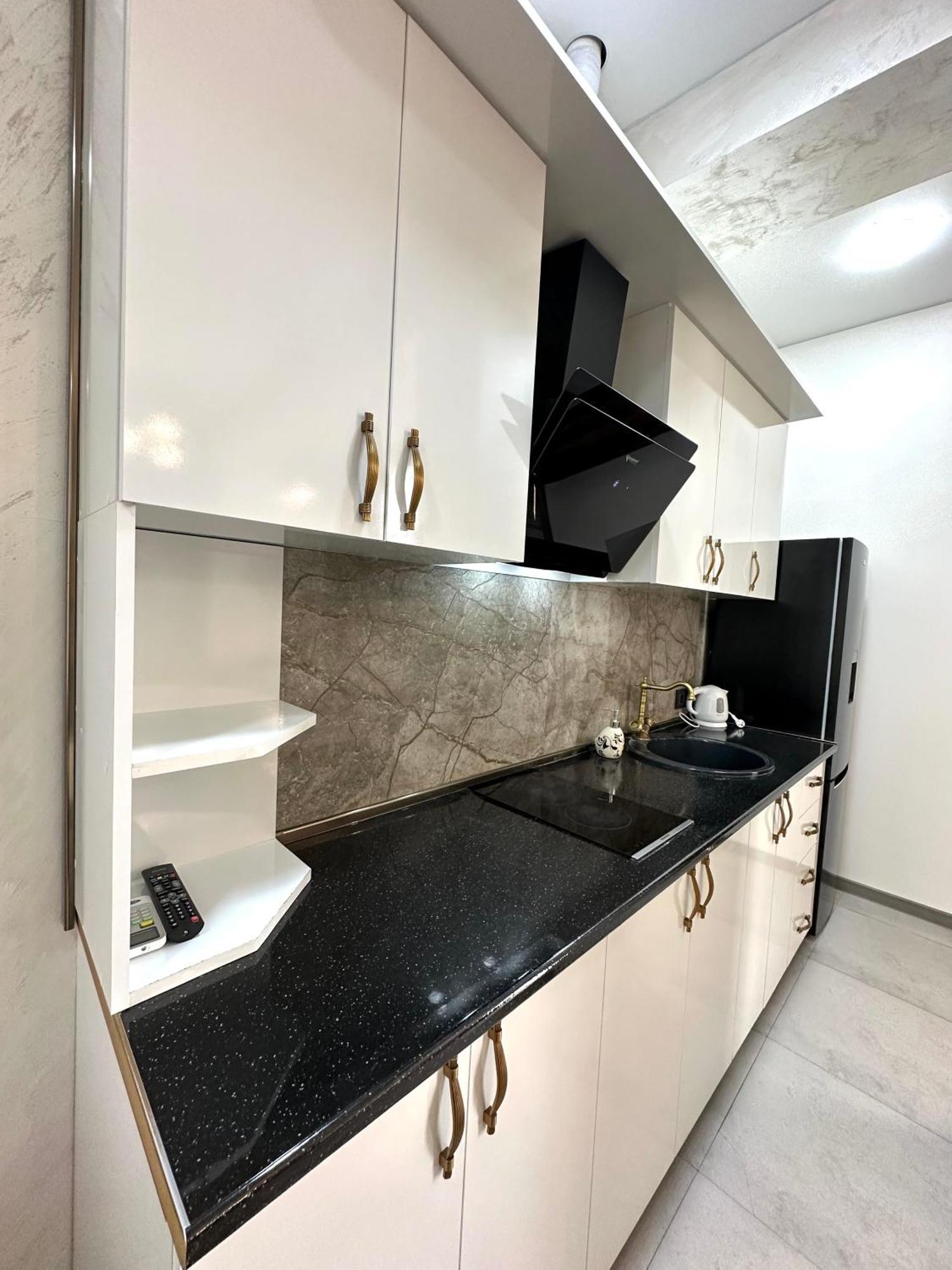 New Apartment In Downtown Yerevan Bagian luar foto