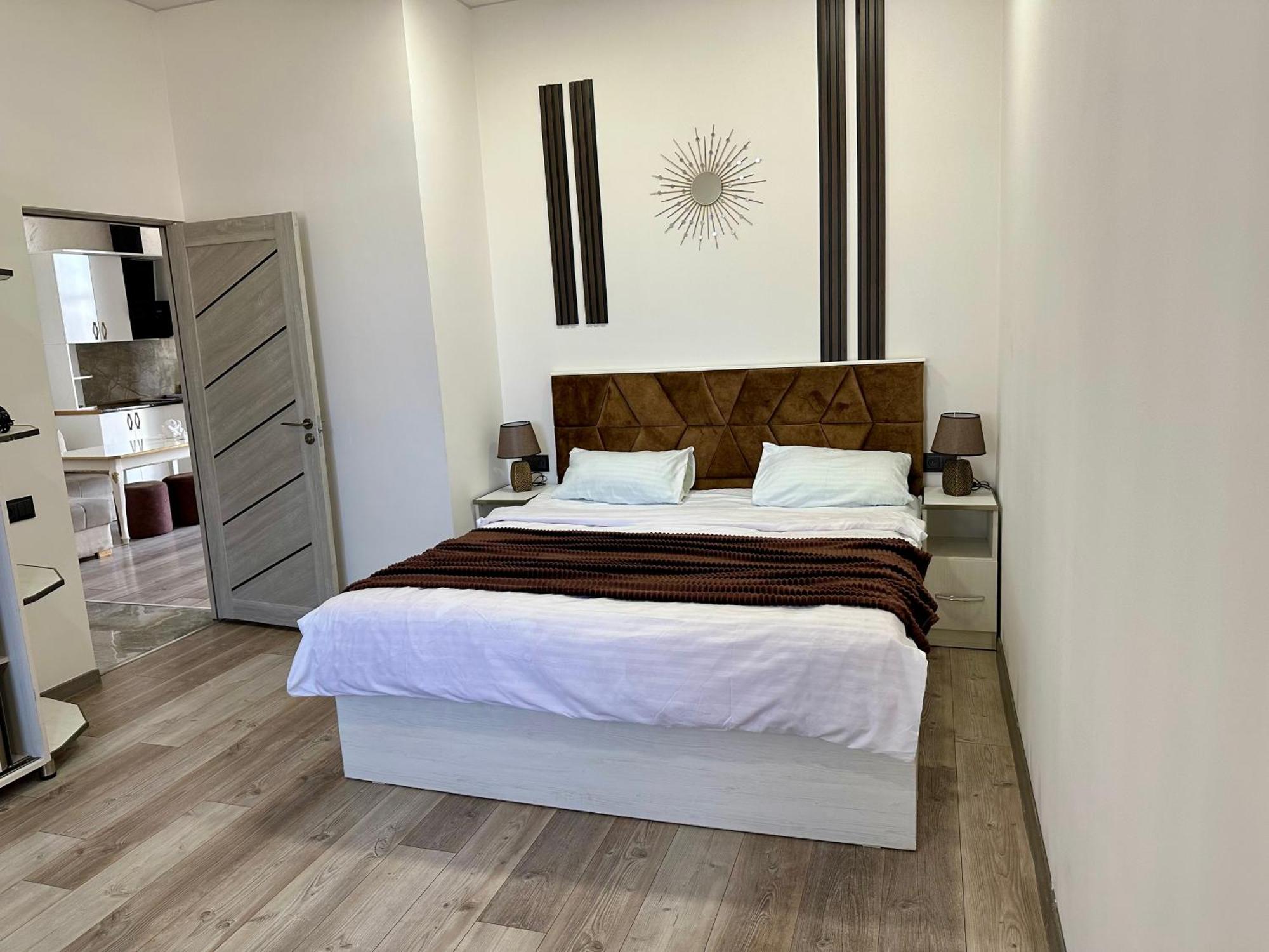 New Apartment In Downtown Yerevan Bagian luar foto