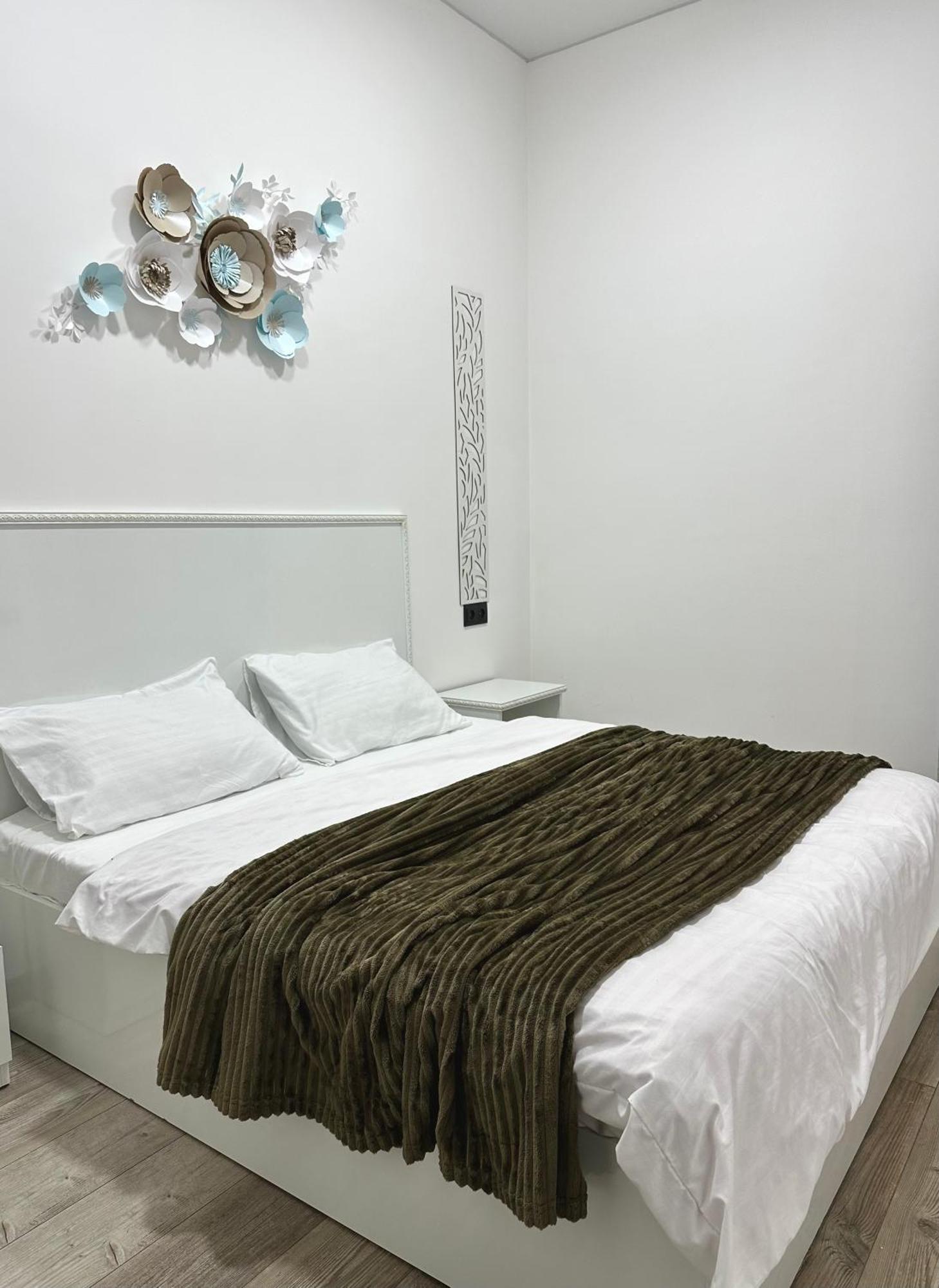 New Apartment In Downtown Yerevan Bagian luar foto